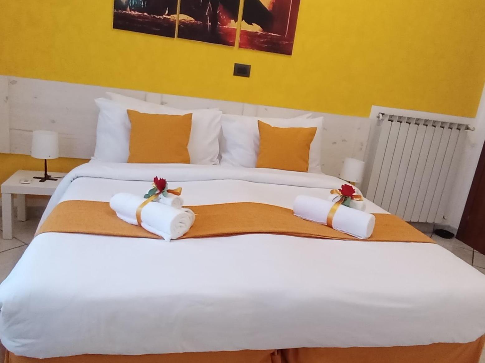 G&G Giusy E Gabry Bed & Breakfast Santhià Exterior foto